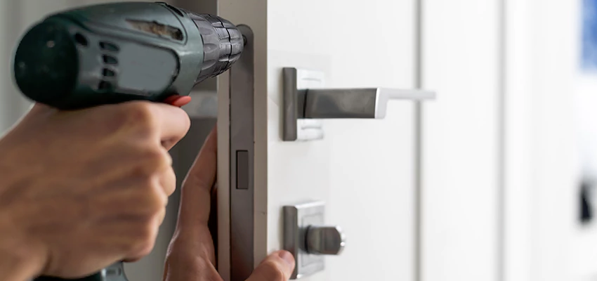 Locksmith For Lock Replacement Near Me in Lansing, IL